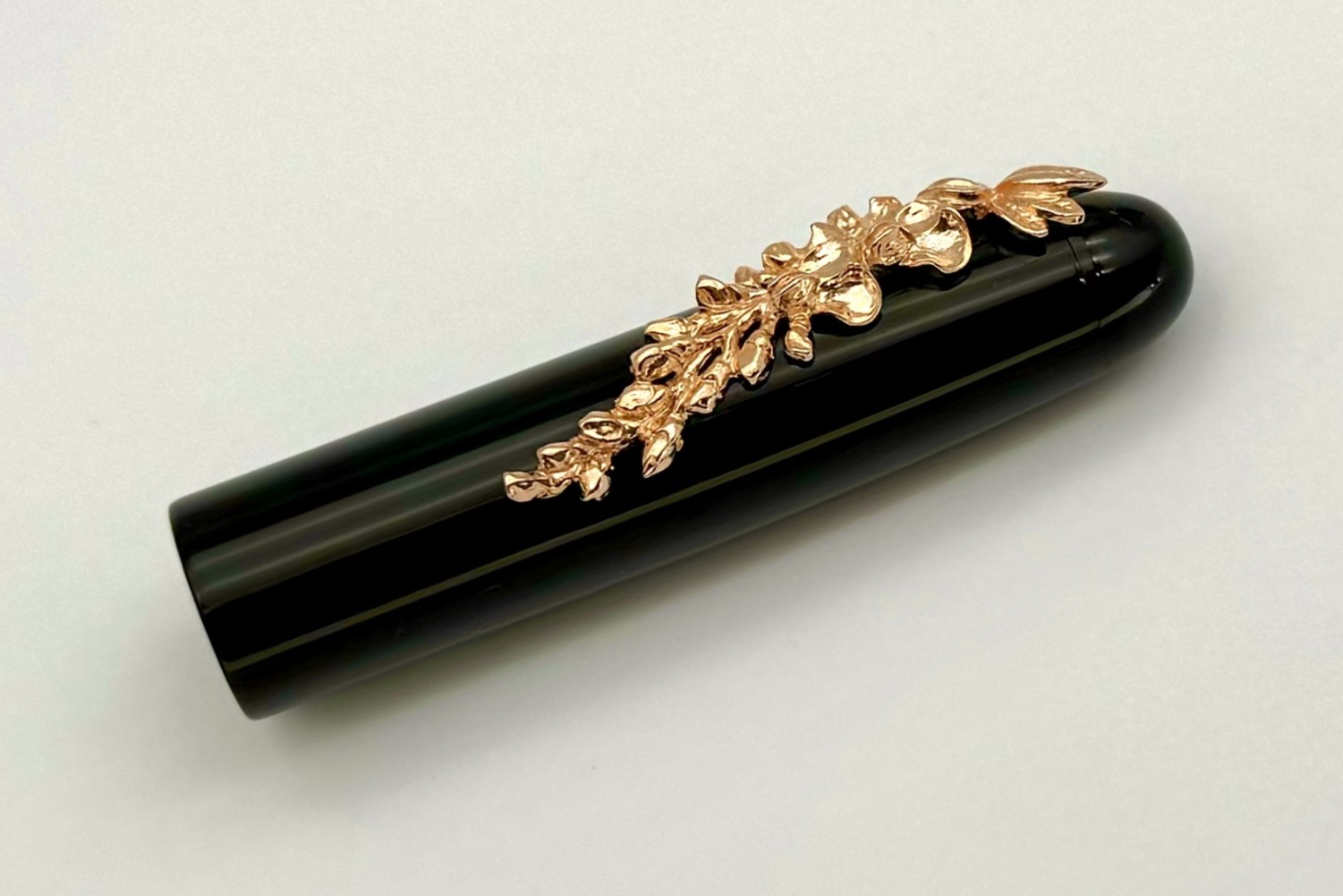 NakayaPortableWriterKuroRoiroBlackFPPinkgoldWisteriaStopper_G